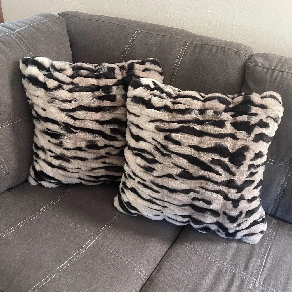 2 Set Pair Lola Blanket Square Throw 18